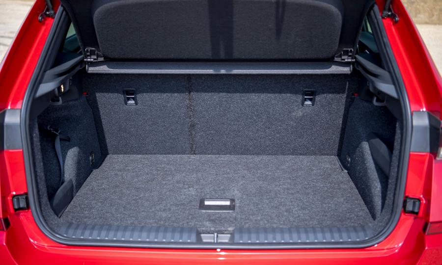 Багажник Skoda Kamiq Monte Carlo 2020 года  (UK) (фото 27 из 36)